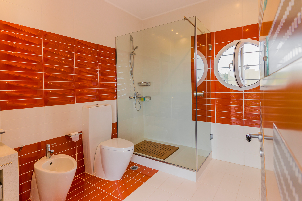 Striking capacious bathroom, property for sale in Rhodes, Greece