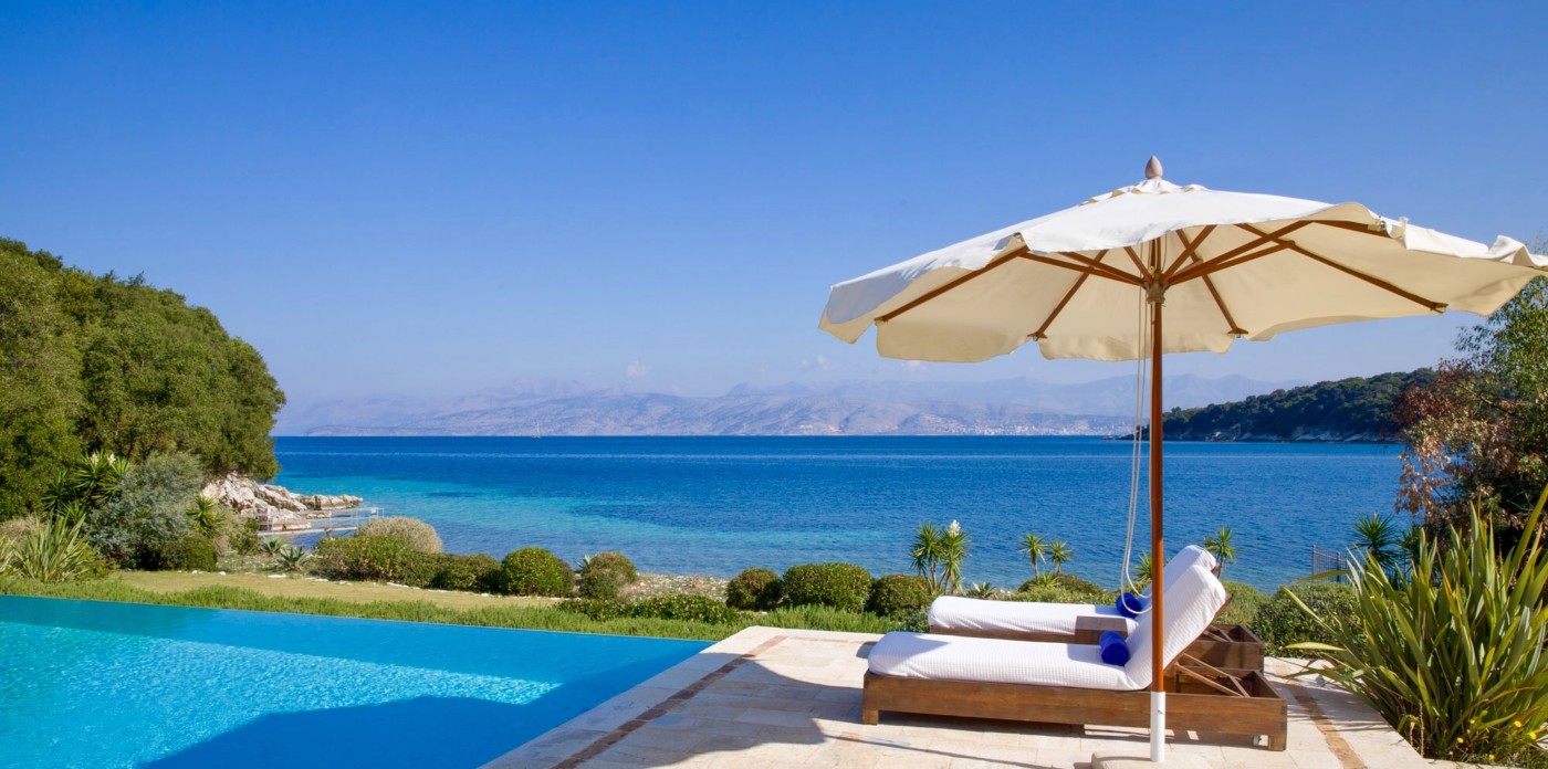 Stunning infinity pool, property for sale in Corfu, Athens