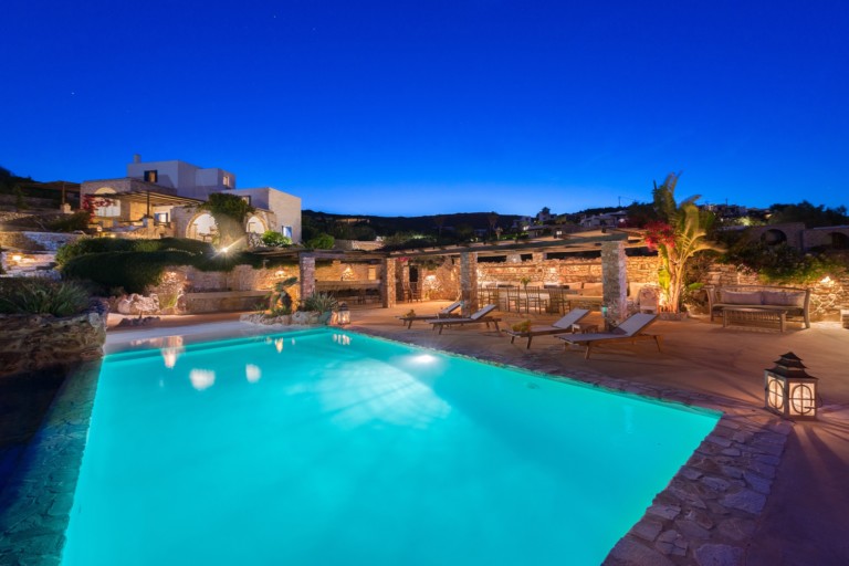 authentic mansion villa : Sublime Paros, Cyclades, Southern Aegean