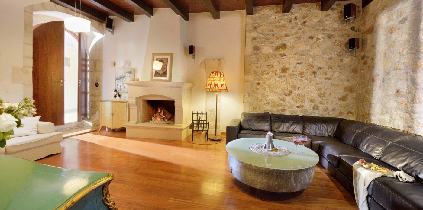 Spacious living room, property for sale in Rethymno, Crete, Greece