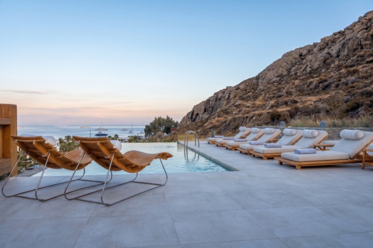 modern / mediterranean villa : Enlightenment Experience Mykonos, Cyclades, Southern Aegean