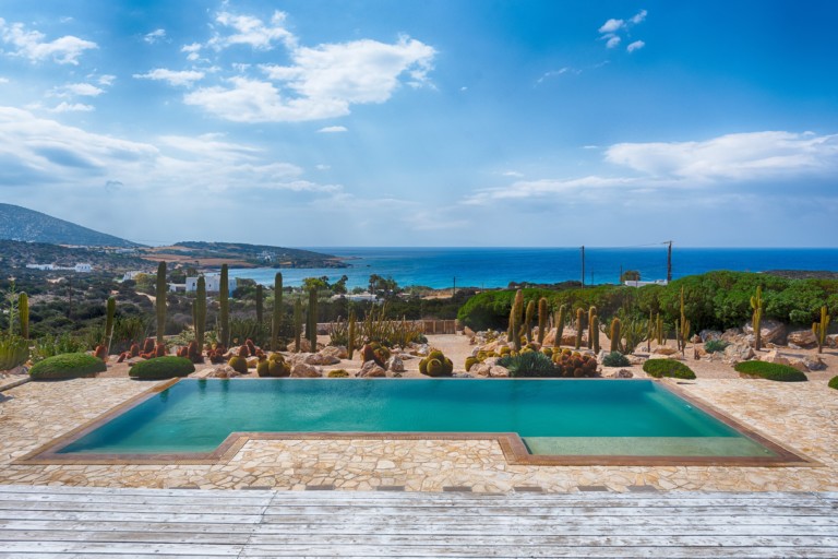 authentic modern / mediterranean villa : Acanthus Paros, Cyclades, Southern Aegean