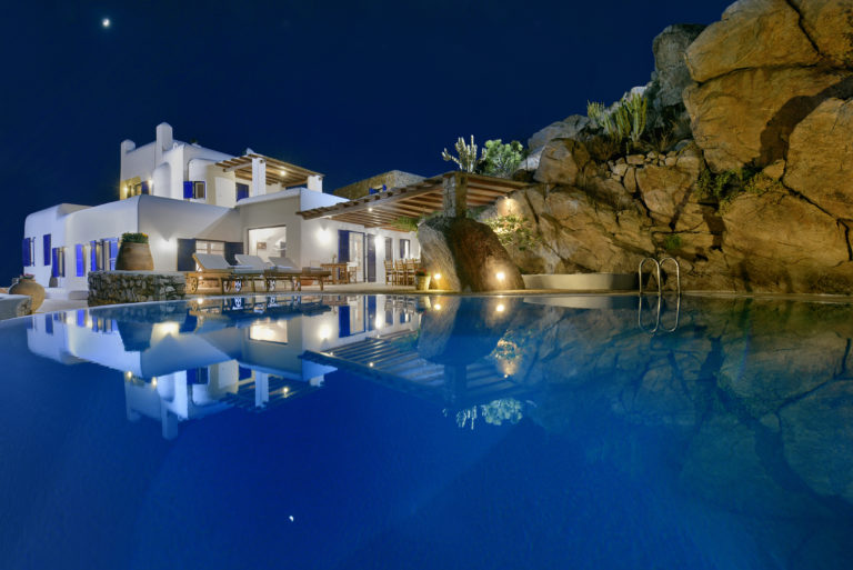 This property has it all! villa for sale in Mykonos Greece
