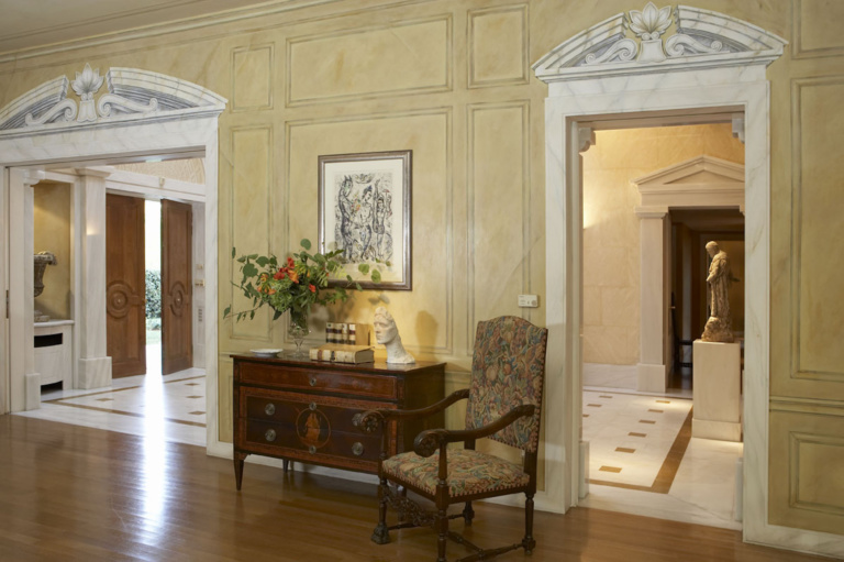 An elegant reception area property for sale in Athens Greece