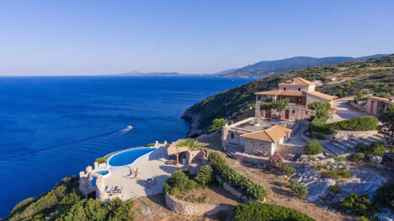 authentic estate modern / mediterranean : Odysseus Estate Zakynthos, Ionian islands