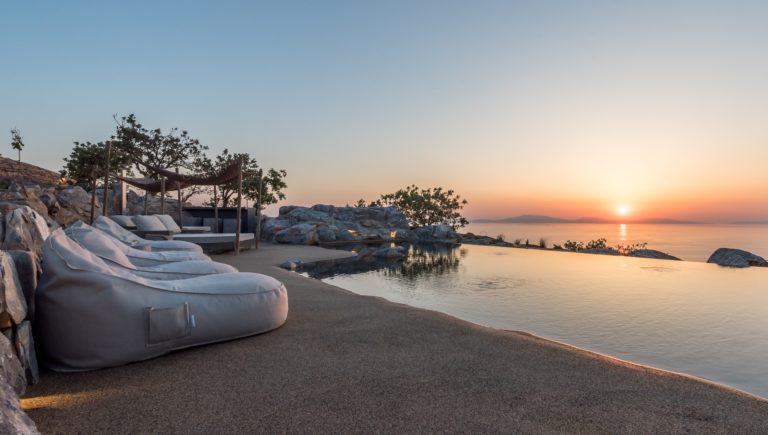 authentic estate modern / mediterranean villa : Naida Kea, Cyclades, Southern Aegean