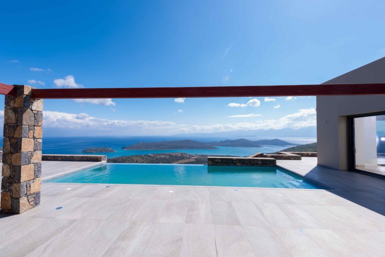 Infinity swimming pool, property for sale in Crete Greece