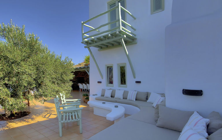 Outstanding design throughout, property for sale in Mykonos, Greece