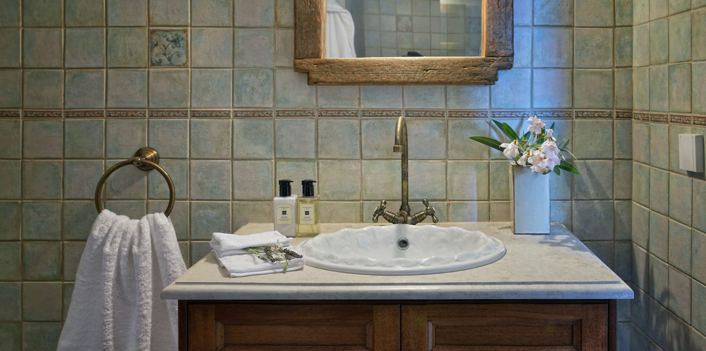 Bathroom, Villa for sale in Corfu Greece