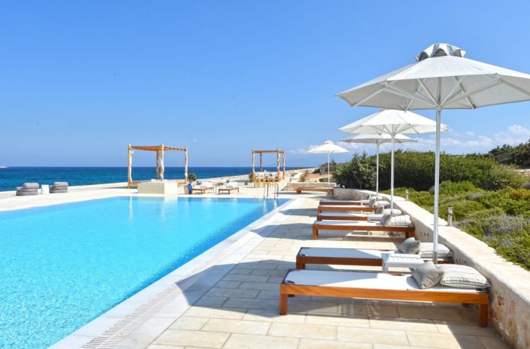 Six private villas property for sale in Paros Greece all rights reserved by Greece Sothebys International Realty.