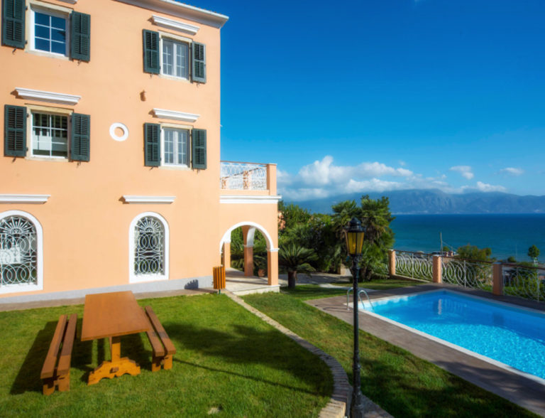 mansion romantic villa : La Rossa Corfu, Ionian islands