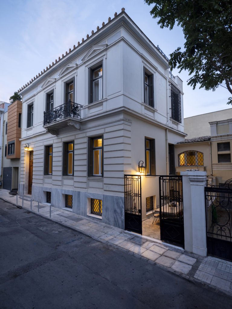 authentic mansion romantic villa : Odeon Athens, Attica