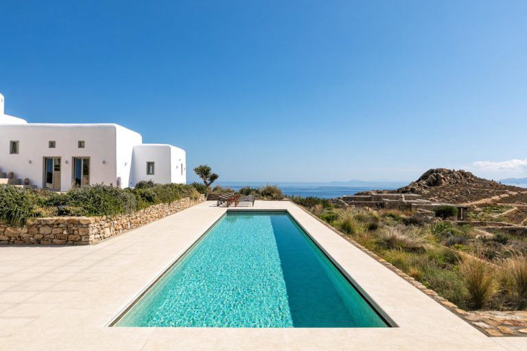 estate modern / mediterranean villa : Beatrice Mykonos, Cyclades, Southern Aegean
