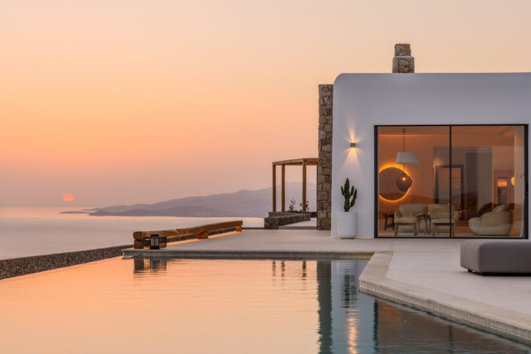 modern / mediterranean villa : Adagio Mykonos, Cyclades, Southern Aegean
