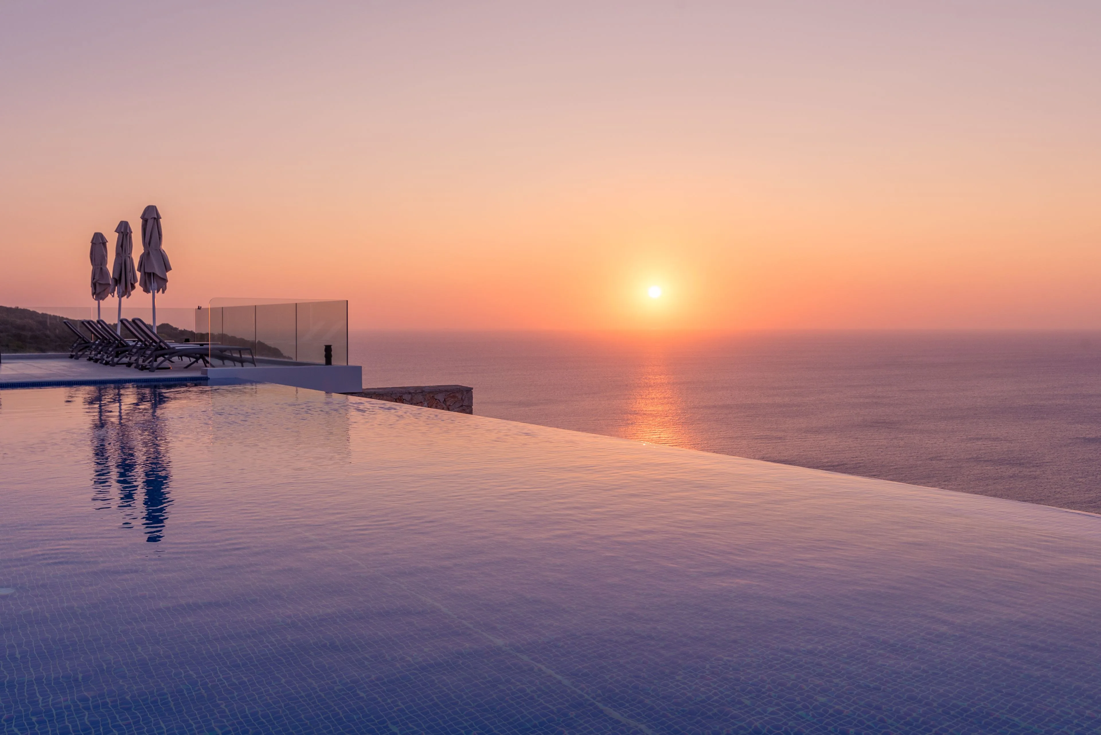 Aqua Escapes : Pools Can Turn a Home Into an Absolut Paradise