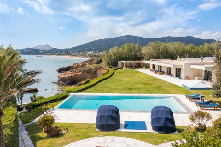 authentic estate modern / mediterranean romantic villa : Eleanor Athens Riviera, Attica