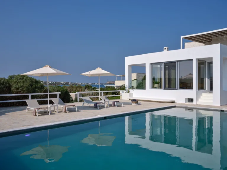 houses for sale : Maison de la Mer Paros, Cyclades, Southern Aegean