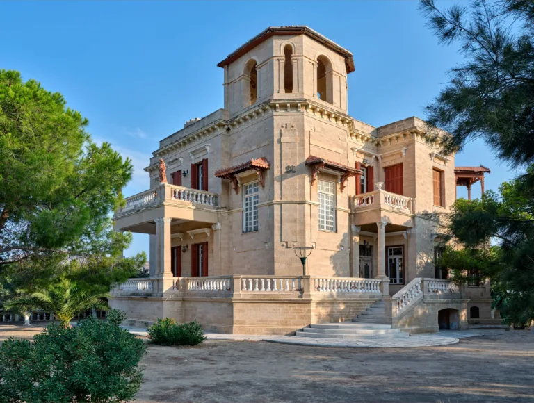 historic houses for sale : Château Syros, Cyclades, Southern Aegean