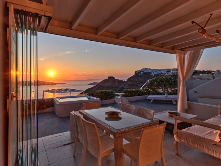 houses for sale : Caldera Vista Santorini, Cyclades, Southern Aegean