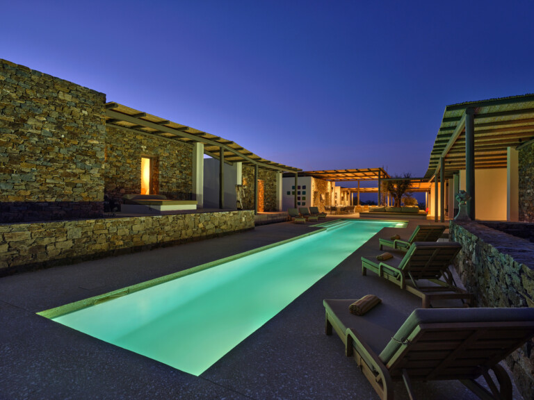 authentic modern / mediterranean villa : Dante Antiparos, Cyclades, Southern Aegean