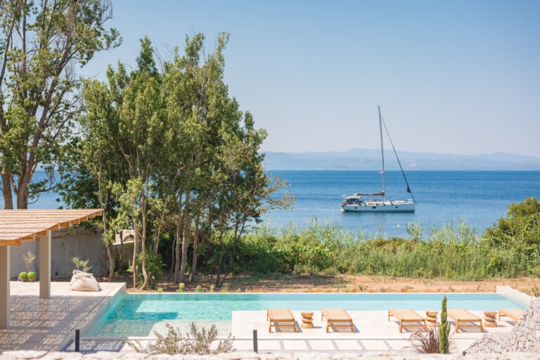 authentic modern / mediterranean villa : Pinea Mare Skiathos, Sporades, Thessaly